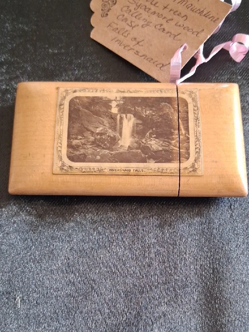 Wooden Sycamore Calling Card Case in Light Brown